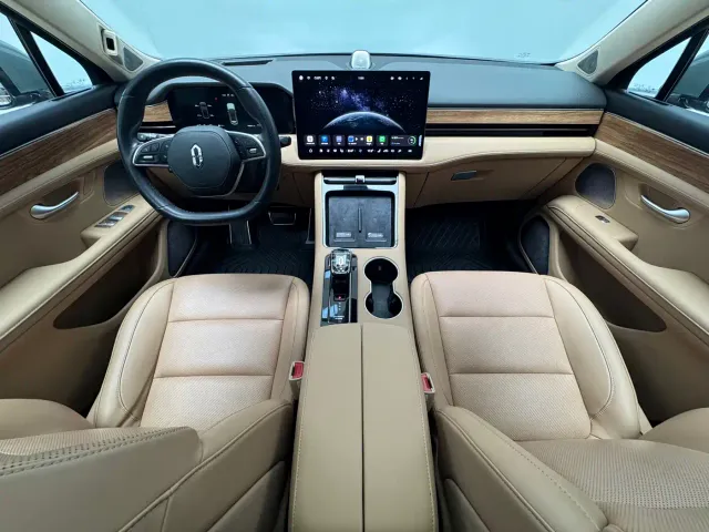 Aito M5 — Фото автомобиля 13