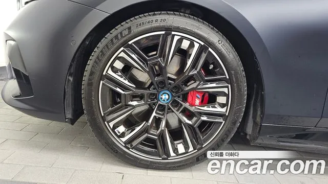 BMW i5 — Фото автомобиля 18