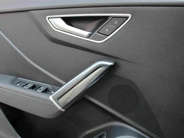 Audi Q2L — Фото автомобиля 8