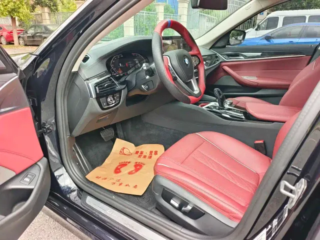BMW 5 Series — Фото автомобиля 8