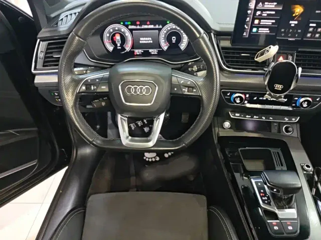 Audi Q5L Sportback — Фото автомобиля 10