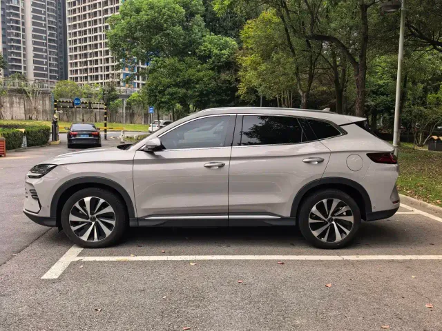 BYD Song PLUS — Фото автомобиля 8