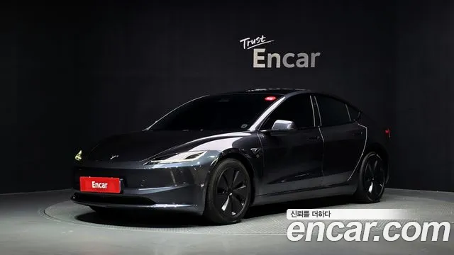 Фотография автомобиля — Tesla Model 3