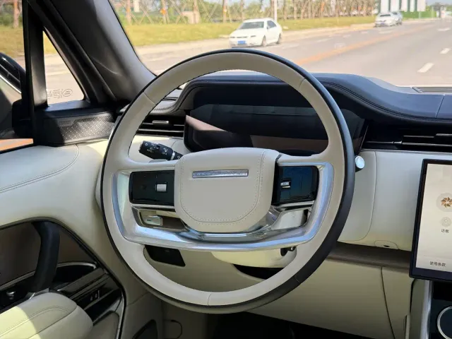 Land Rover Range Rover — Фото автомобиля 22