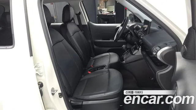 Hyundai Casper Casper Smart — Фото автомобиля 11