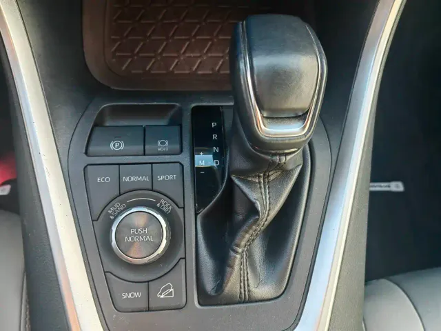 Toyota RAV4 — Фото автомобиля 22