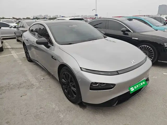 Xpeng P7 — Фото автомобиля 3