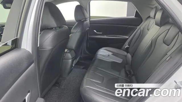 Hyundai Avante CN7 — Фото автомобиля 26