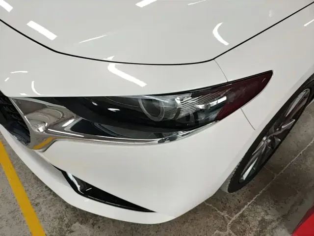 Mazda Axela — Фото автомобиля 23
