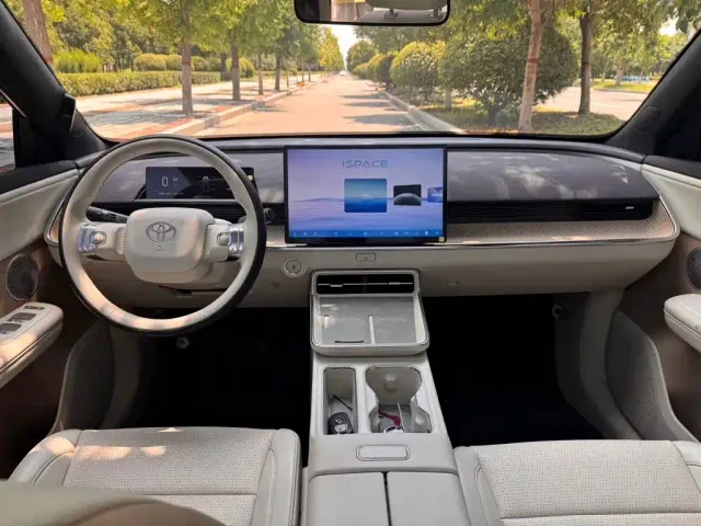 Toyota BoZhi 3X — Фото автомобиля 7