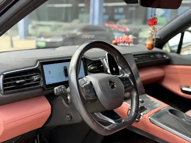Nio EC6 — Фото автомобиля 6