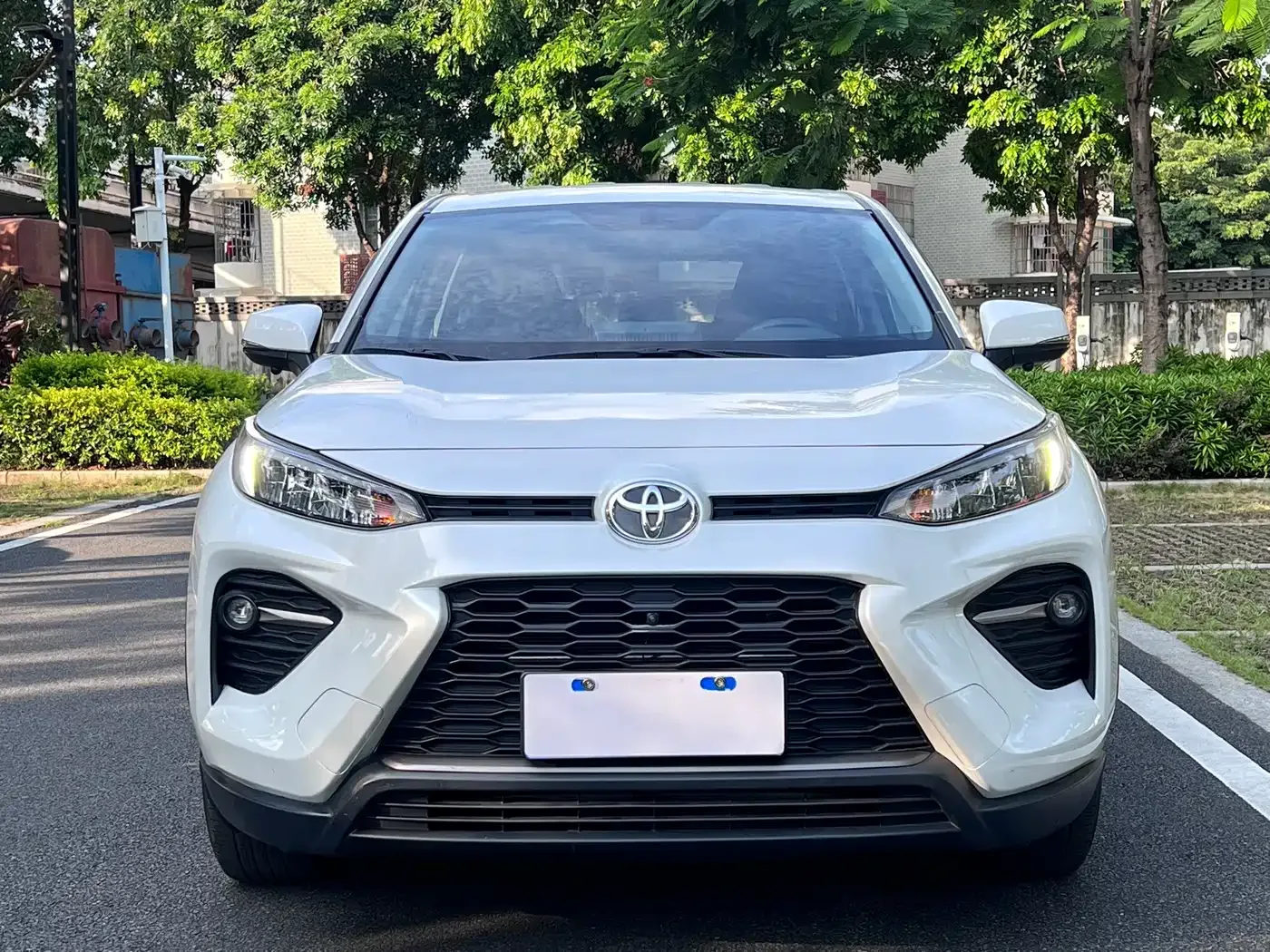 Toyota Wildlander 2022 2.0L CVT FWD Leading Edition — Фото автомобиля 2