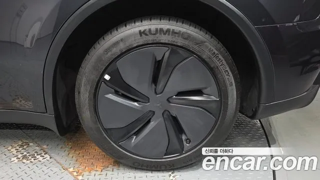 Tesla Model Y Модель Y — Фото автомобиля 20