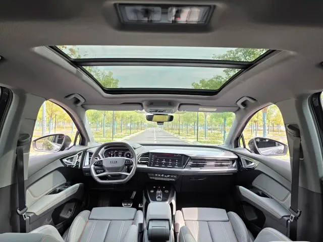 Audi Q4 e-tron — Фото автомобиля 18