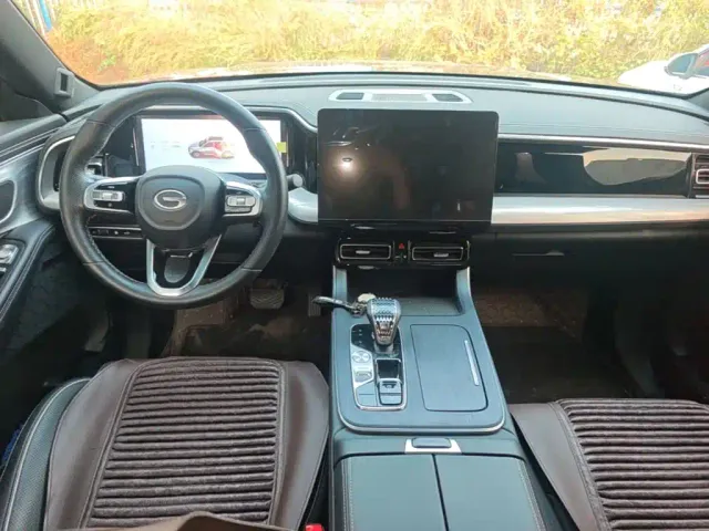 GAC Trumpchi GS8 — Фото автомобиля 9