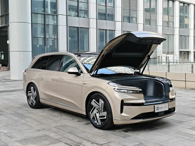 Onvo L90 — Фото автомобиля 5