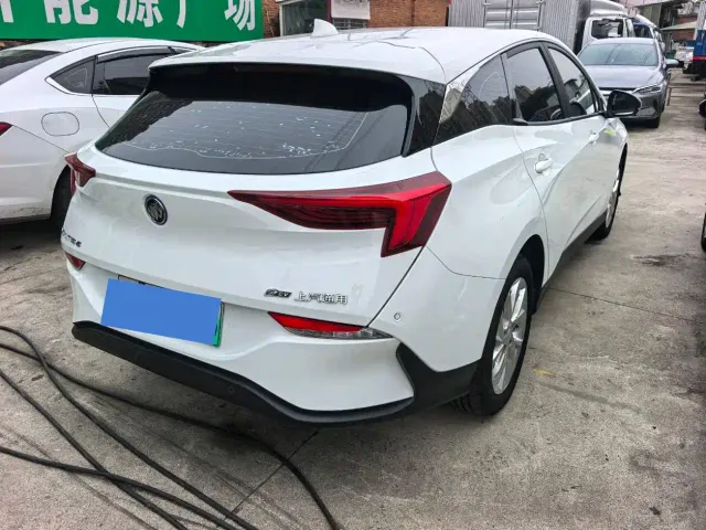 Buick Velite 6 — Фото автомобиля 4