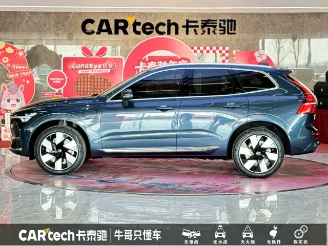 Volvo XC60 — Фото автомобиля 22