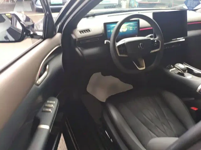 Changan Eado — Фото автомобиля 15