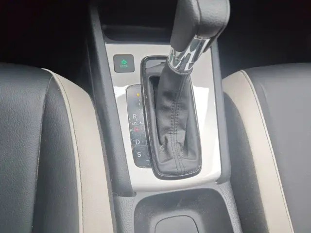 Honda Fit — Фото автомобиля 10