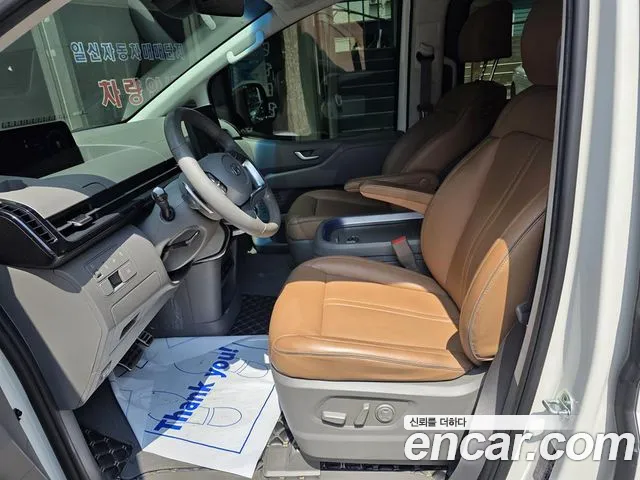 Hyundai Staria Staria Lounge 9 мест — Фото автомобиля 9