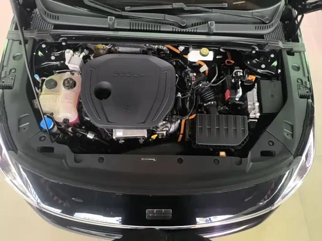 Geely Galaxy L6 — Фото автомобиля 19
