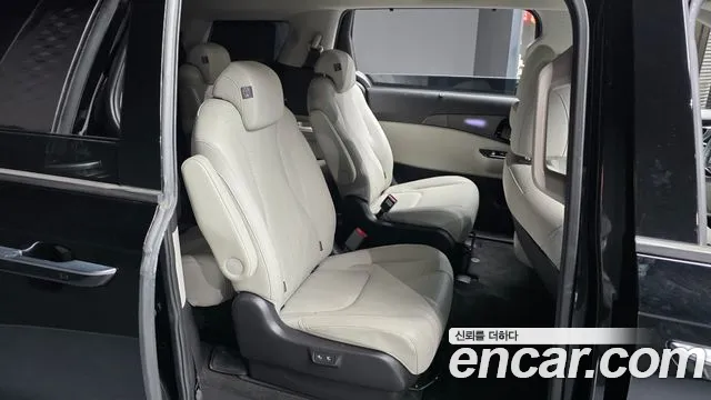 Kia Carnival 4th Gen — Фото автомобиля 18