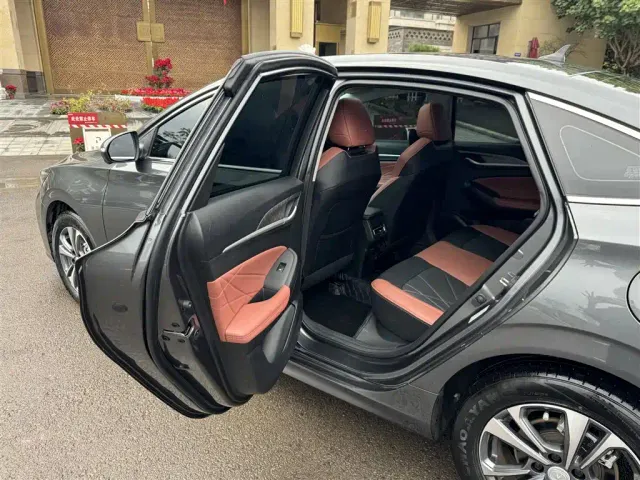 Changan Eado — Фото автомобиля 21
