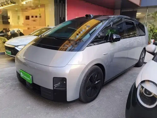 Фотография автомобиля — Li Auto MEGA