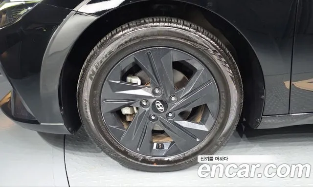Hyundai Avante — Фото автомобиля 5