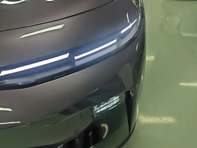Leapmotor B10 — Фото автомобиля 23