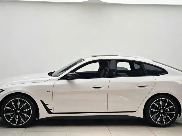 BMW 4 Series — Фото автомобиля 13