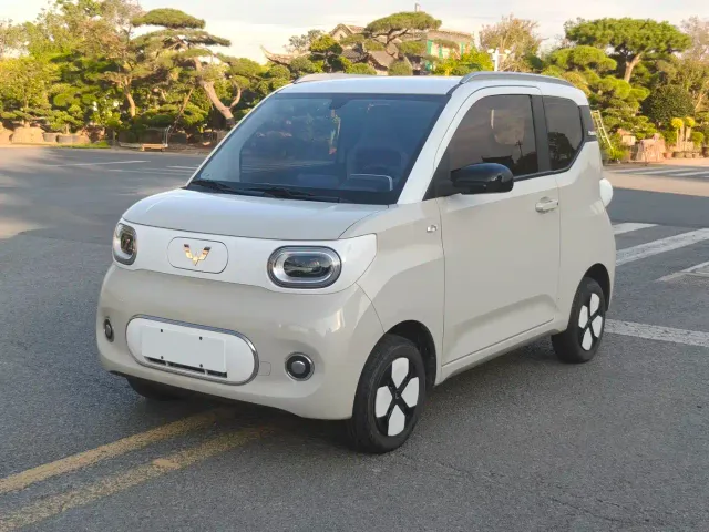 Фотография автомобиля — Wuling Hongguang Mini EV