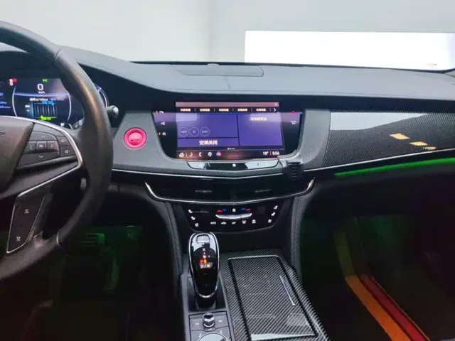 Cadillac CT6 — Фото автомобиля 13