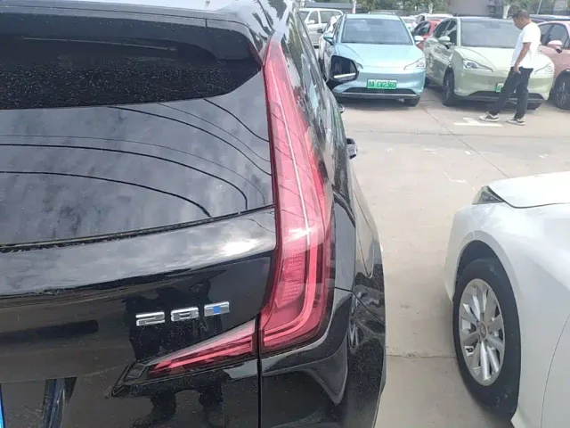 Cadillac XT4 — Фото автомобиля 7