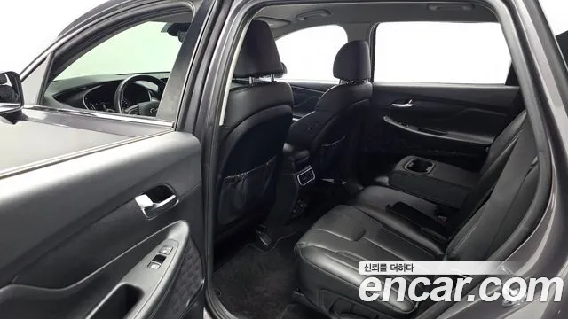 Hyundai Santafe — Фото автомобиля 10