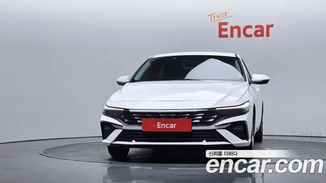 Hyundai AVANTE Новый Avante (CN7) — Фото автомобиля 3
