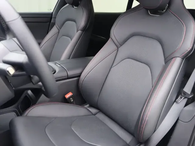 Xiaomi SU7 — Фото автомобиля 7