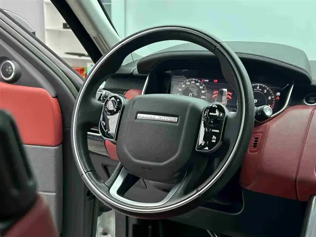 Land Rover Range Rover Sport — Фото автомобиля 12
