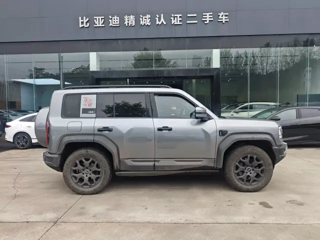 BYD FangChengBao Leopard 5 — Фото автомобиля 3
