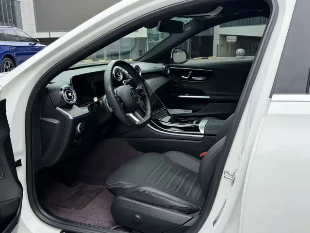 Mercedes-Benz C-Class — Фото автомобиля 7
