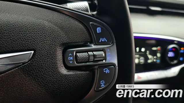 Genesis GV70 — Фото автомобиля 21