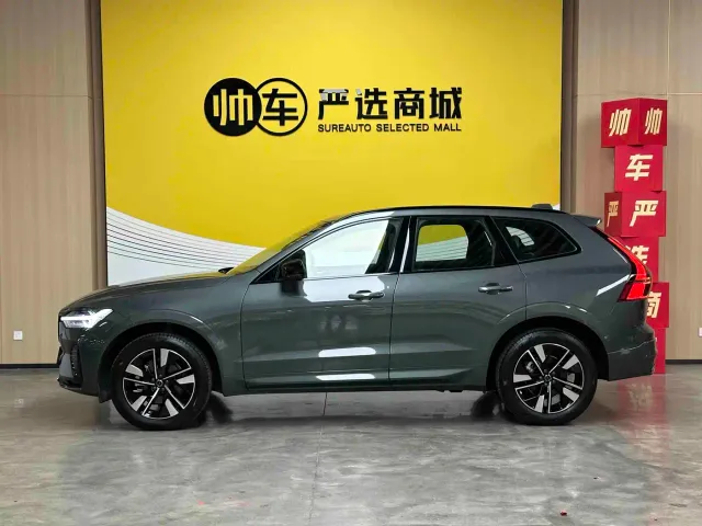 Volvo XC60 — Фото автомобиля 4