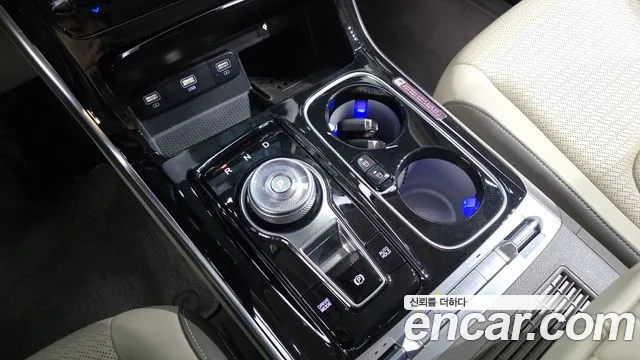 Kia Carnival 4th Gen — Фото автомобиля 12