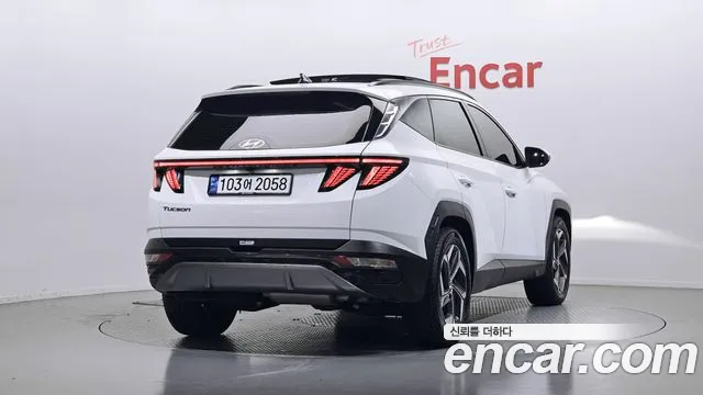 Hyundai Tucson Tucson (NX4) Дизель 2.0 2WD — Фото автомобиля 2