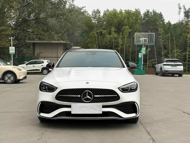 Mercedes-Benz C-Class — Фото автомобиля 2