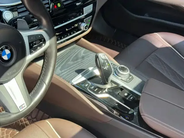 BMW 5 Series — Фото автомобиля 7