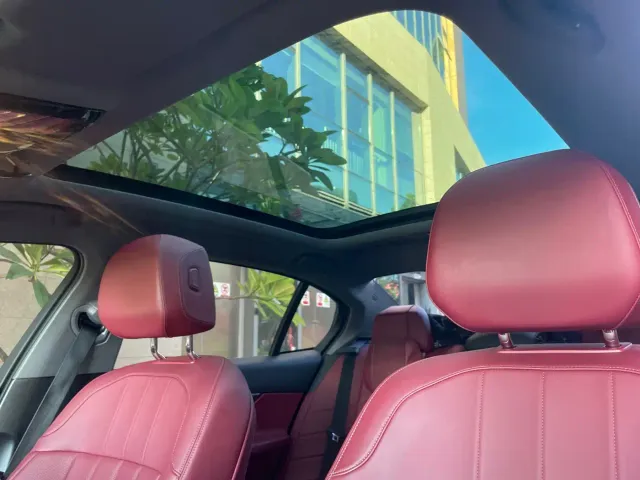 BMW 5 Series — Фото автомобиля 11