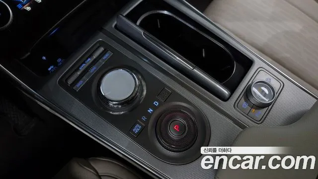 Genesis GV80 — Фото автомобиля 12