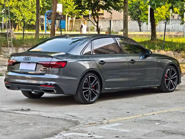 Audi A4L — Фото автомобиля 5